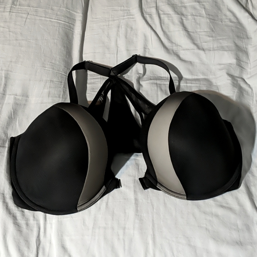 Victoria's secret perfect shape front clasp bra
